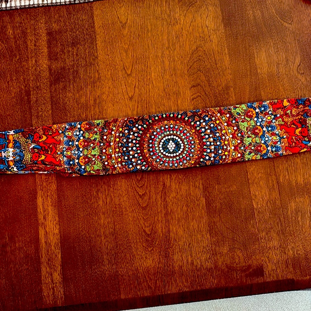 Beautiful bandanna by MICHELLE. Gorgeous multiple Swarovski crystals.